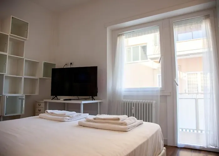 Modern And Stylish Flat Next To Metro Apartamento *
